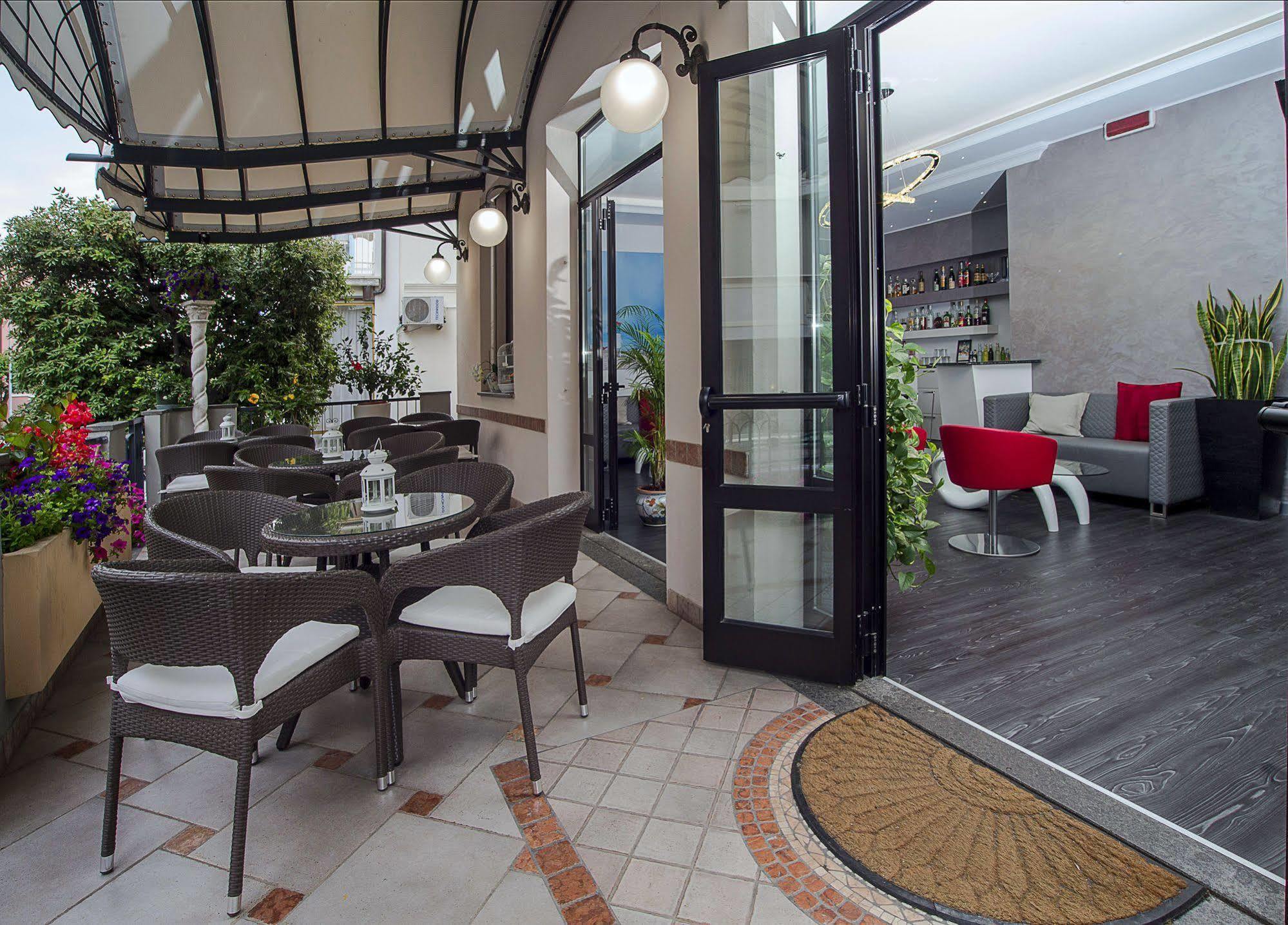 Hotel Piccinelli Rimini Exterior foto